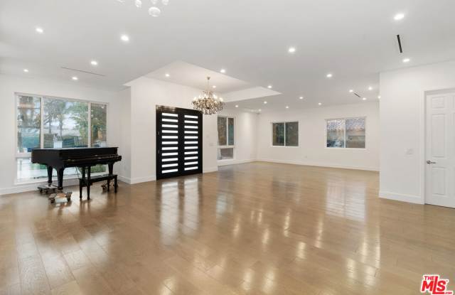 22904 Calvert Street Gallery 2
