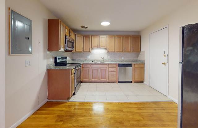 222-230 Babcock Street Apartments Gallery 4
