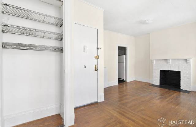 235 Sullivan Street Gallery 3