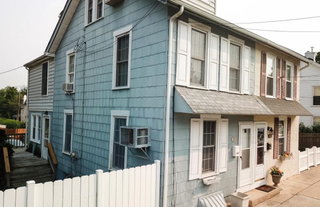 219 WILLIAM STREET - 219 William Street, Downingtown, PA 19335