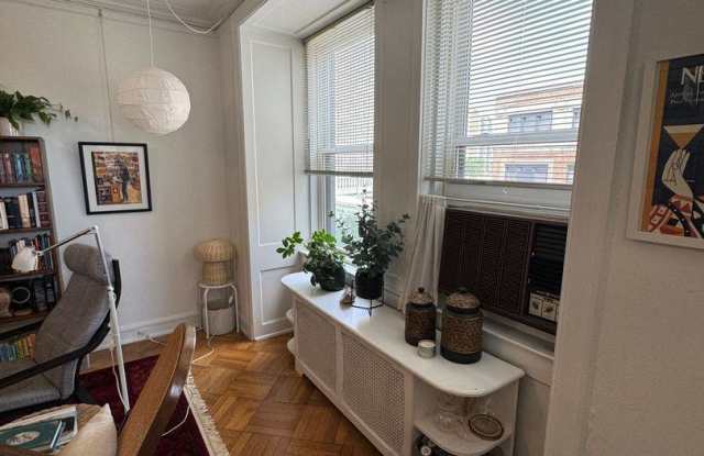 505 West Deming Gallery 4