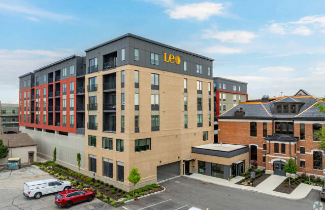 The Leo photos photos