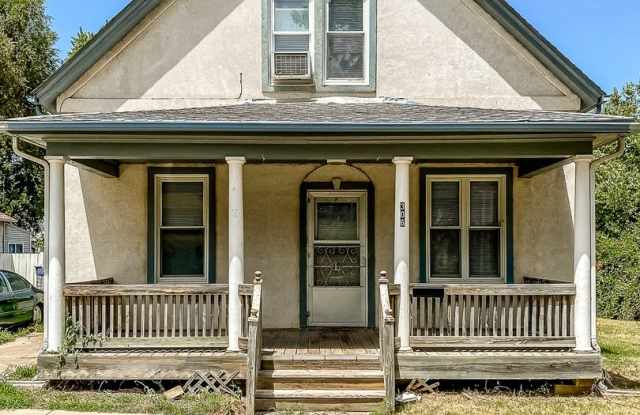 Large 4 Bed 2 Bath Home photos photos