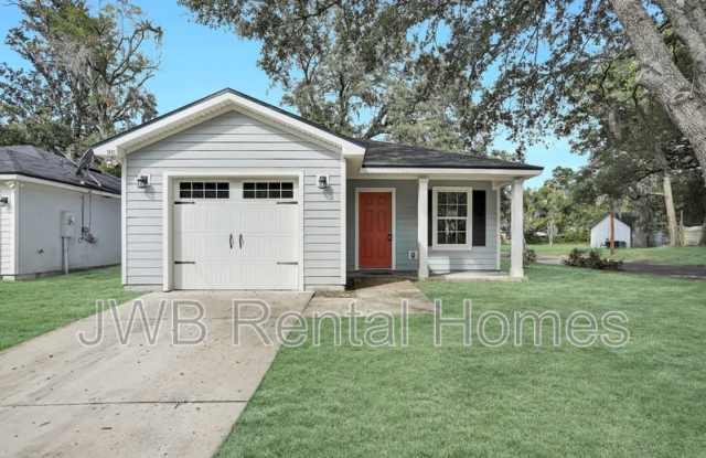 1003 Kenmore St photos photos