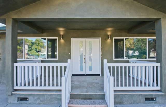 5912 Calvin Avenue Gallery 2