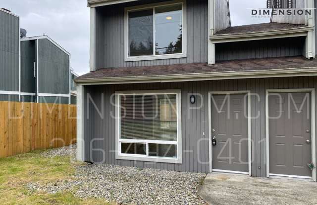 Stunning Renovated 2BR/1.5BA Duplex with Attached Garage photos photos