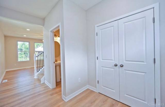 BRAND NEW 4 bedroom house Gallery 4