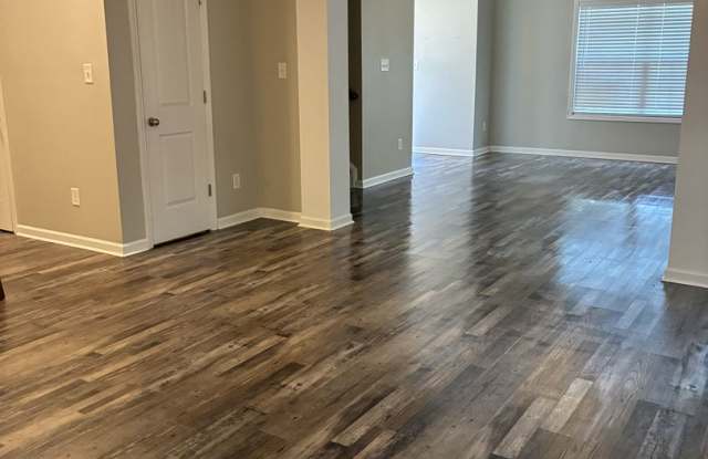 Phenix City home available to rent with 3 bedrooms and 2.5 bathrooms Gallery 3