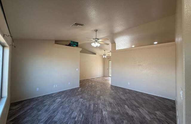 3 Bedroom 2 Bathroom Home Gallery 3