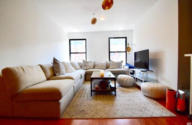 114 stanton street - 114 Stanton Street, New York City, NY 10002