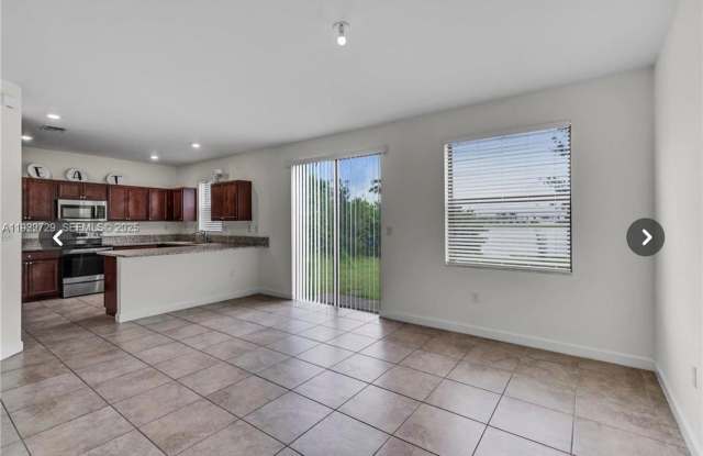 10091 W 35th Lane 10091, Hialeah, FL 33018 - 10091 West 35th Lane, Hialeah, FL 33018