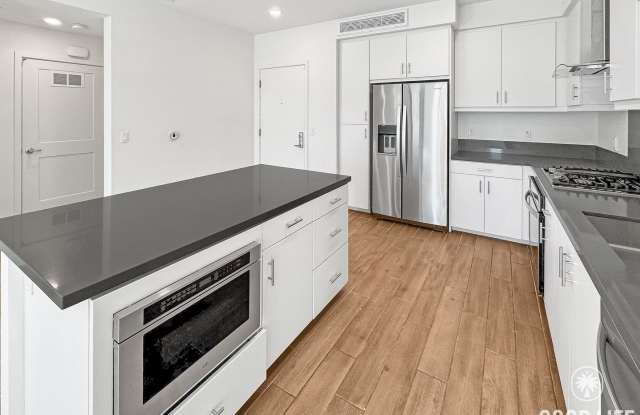 Stunning 2Bd/2Ba Condo in Heart of Irvine! **$500 Off First Months Rent!** - 1410 Nolita, Irvine, CA 92612