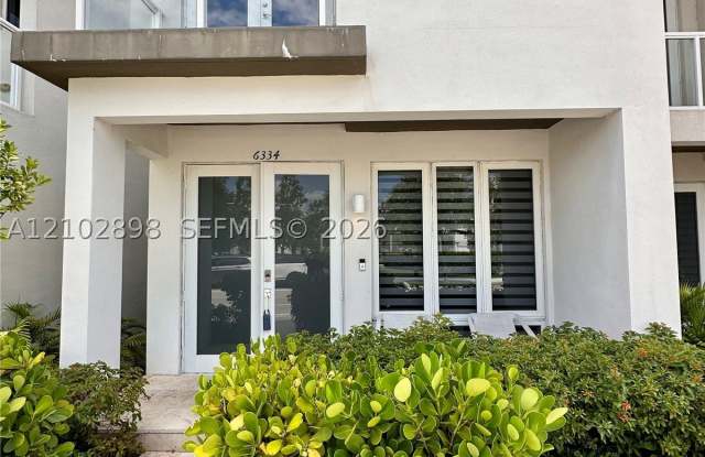 6334 NW 104th Path Gallery 1
