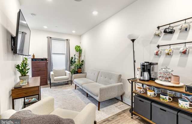 1752 WATERLOO STREET photos photos