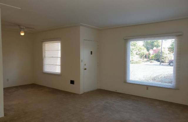 Room for rent with a charming Normal Heights house with garage and large yard. Gallery 4