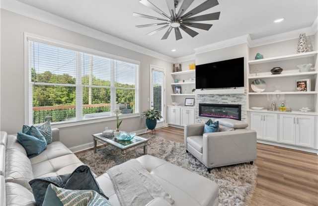 3380 Sarah Trail Gallery 1
