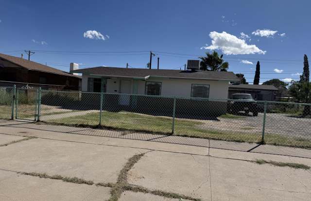 3720 Mountain Avenue W Gallery 2