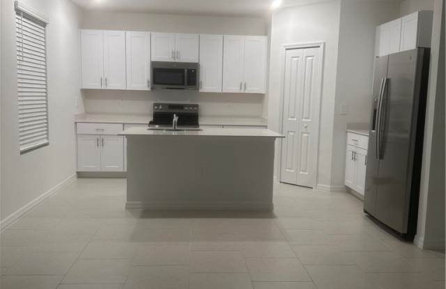 11610 Savanna Lakes Boulevard Gallery 3