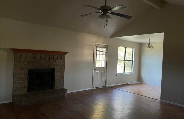 2301 Timberline Drive Gallery 4