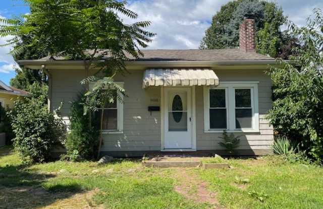 Sunny North Hill Bungalow • Hardwood Floors, Garage  Fenced Yard photos photos