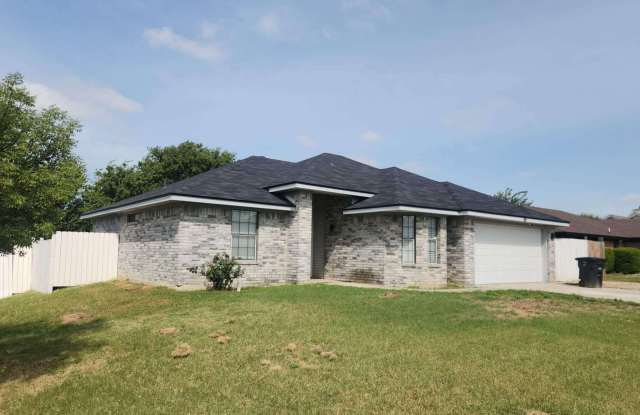 3904 Sawtooth Dr Gallery 1