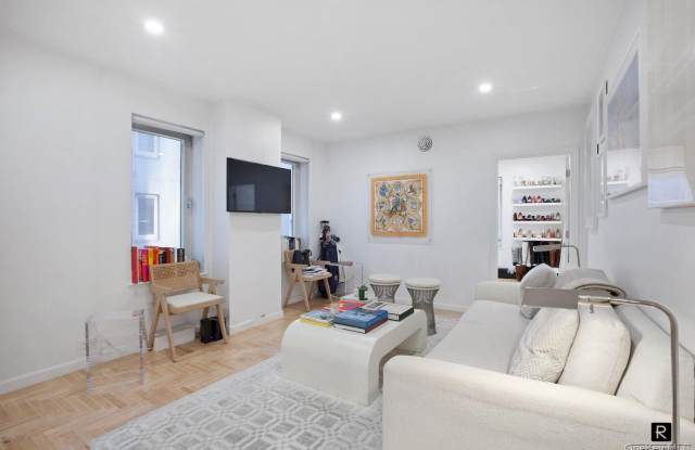 106 Central Park S Gallery 1