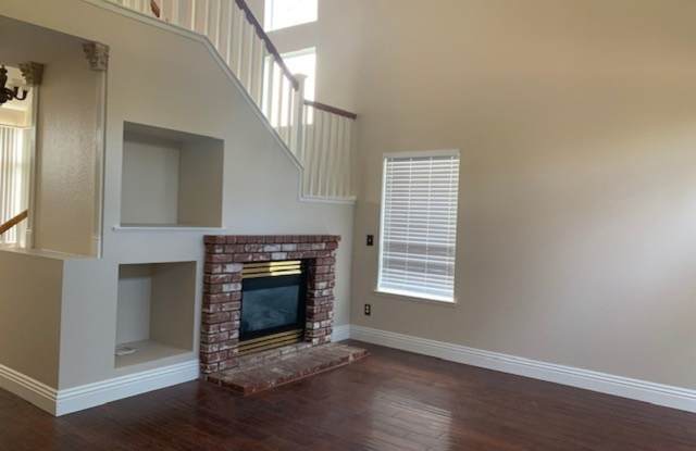 Spacious 3 Bedroom Home in Azusa Gallery 4