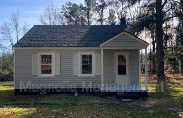 1825 Colonial Ave. - 1825 Colonial Avenue, Henderson, NC 27536