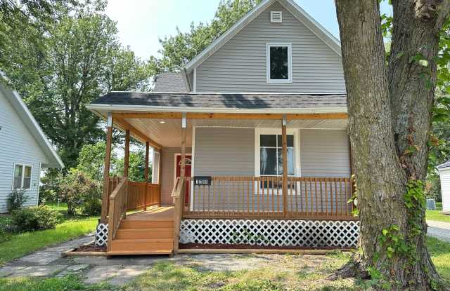 4 Bedroom Remodeled Home in Chariton photos photos