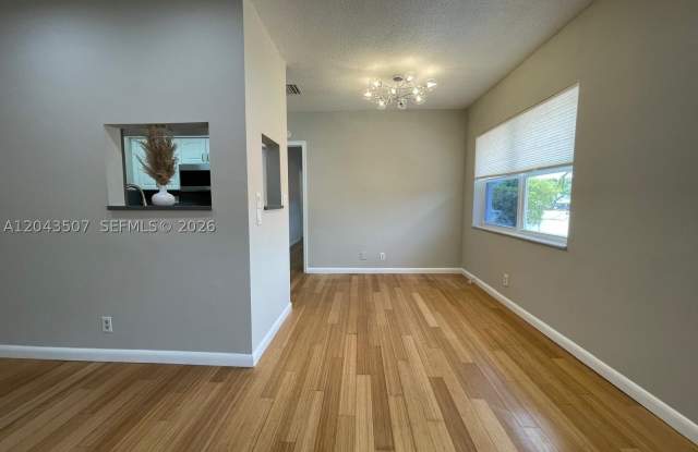 1300 N 17th Ave Gallery 2