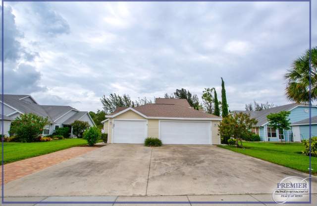 ***GREAT LOCATION***PET FRIENDLY***3/2.5 TOWNHOUSE**2 CAR GARAGE***QUIET AND LOW DENSITY COMMUNUTY*** photos photos