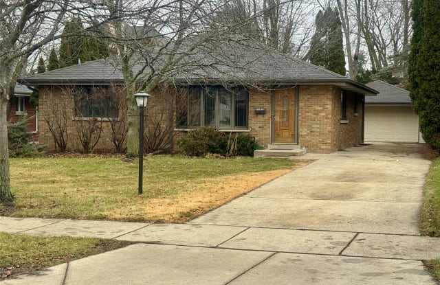 141 Warren Ave. photos photos