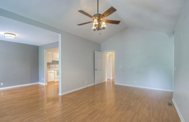 104 Doral Court photos photos