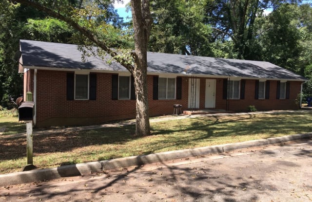 8613 North Anna Way - 8613 N Anna Way, Douglasville, GA 30134