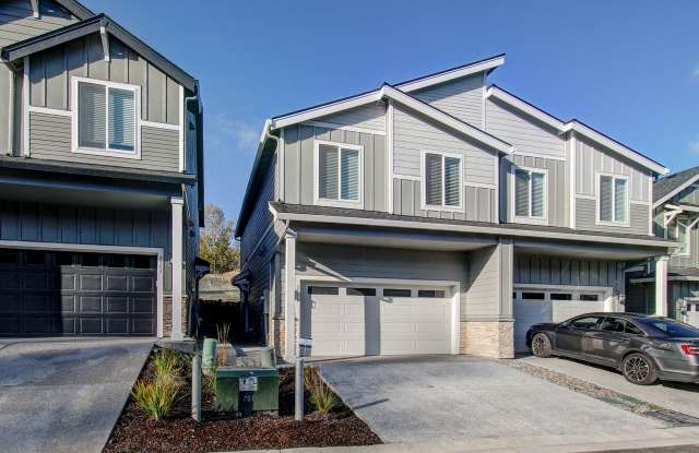 Immaculate Ridgefield Townhome - 2351 South Brookside Place, Ridgefield, WA 98642 Immaculate Ridgefield Townhome - 2351 South Brookside Place, Ridgefield, WA 98642
