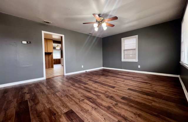 3 Bedroom in Slaton Gallery 3
