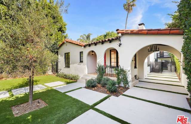 318 Huntley Dr photos photos