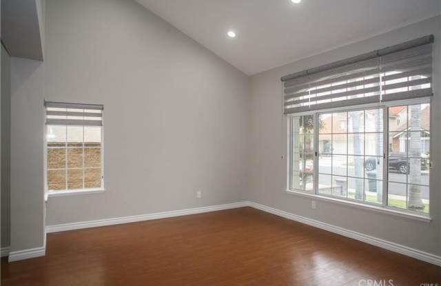 16036 Crestline Drive Gallery 3