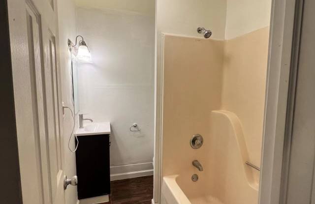 511 SanJuan Drive - East Gallery 4