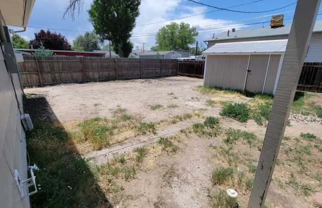 Charming 3-Bedroom Home Just 12 Blocks from CMU! photos photos
