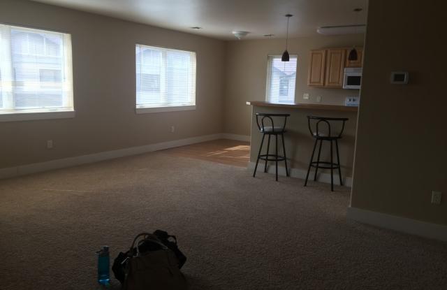 2 Bedroom 1 Bathroom Apartment ** NEW PRICE UPDATE** photos photos