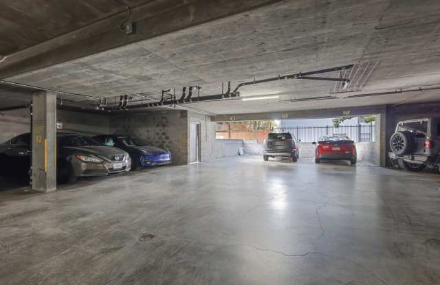 2520 College Avenue Gallery 3