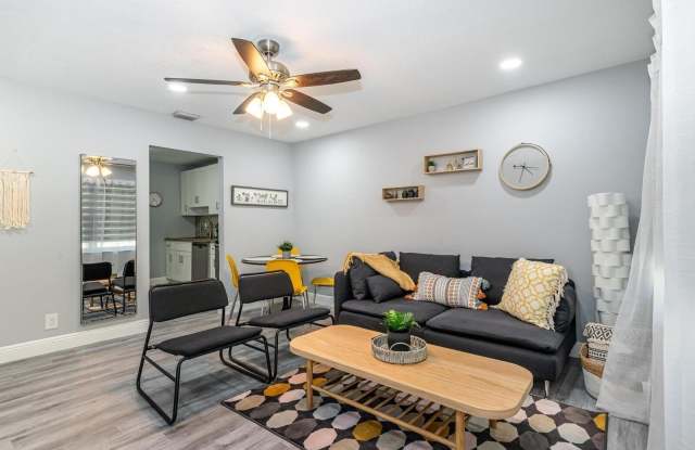 1051 SW 32 Court unit: 1 photos photos