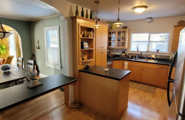 716 Edgewood Place - 3BR/ 1 BA House $2,500.00 Monthly Rent photos photos