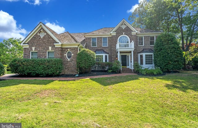 3713 WASHINGTON WOODS DRIVE - 3713 Washington Woods Drive, Mount Vernon, VA 22309