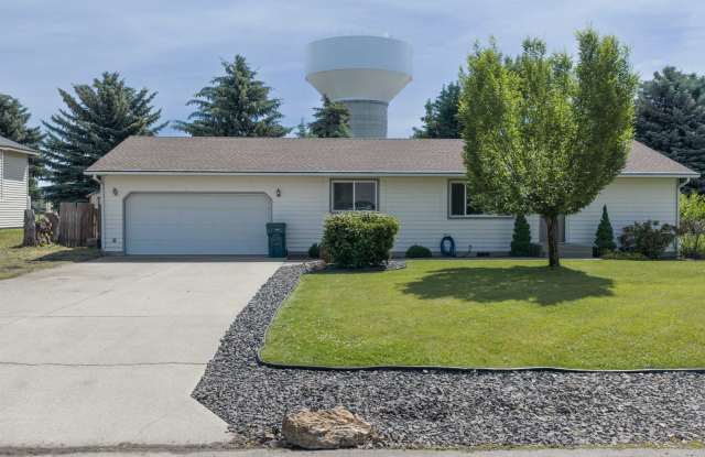 Updated Hayden Rancher on Large Fenced Lot with RV Parking & Fruit Trees photos photos