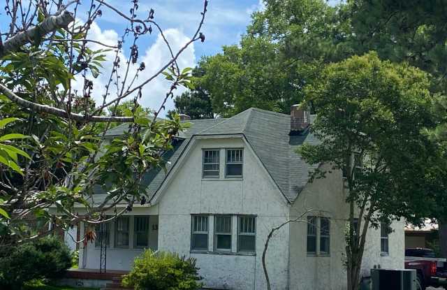 2 BR 1 BA Close to Hospital photos photos