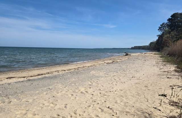 Beautiful Water View Unit Gallery 4