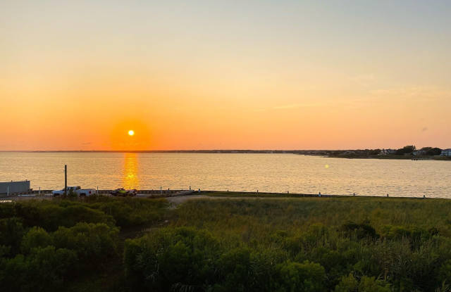 274 Dune Road Gallery 2