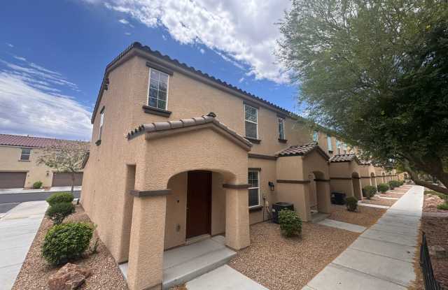 Charming 2-Story Townhome | 2 Bedrooms, 2 Baths & Community Pool photos photos Charming 2-Story Townhome | 2 Bedrooms, 2 Baths & Community Pool photos photos